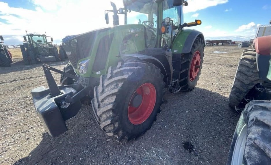 Fendt 824 Vario Equipment Image0
