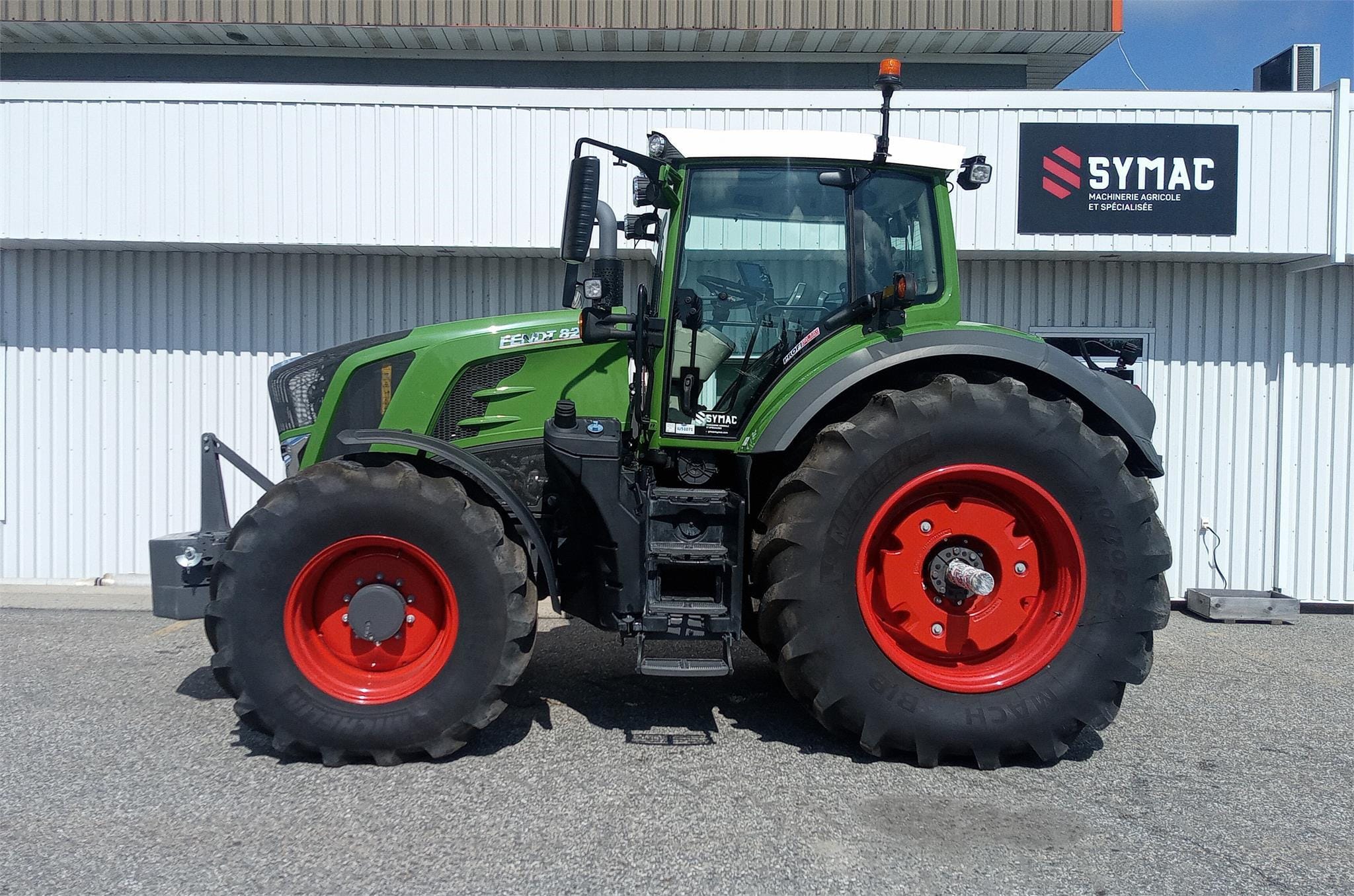 2022 Fendt 828 Vario Equipment Image0