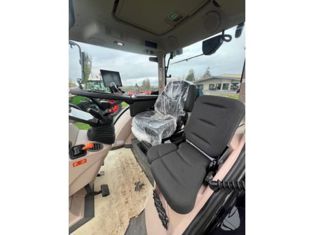 Image of Fendt Favorit 716 Vario equipment image 4