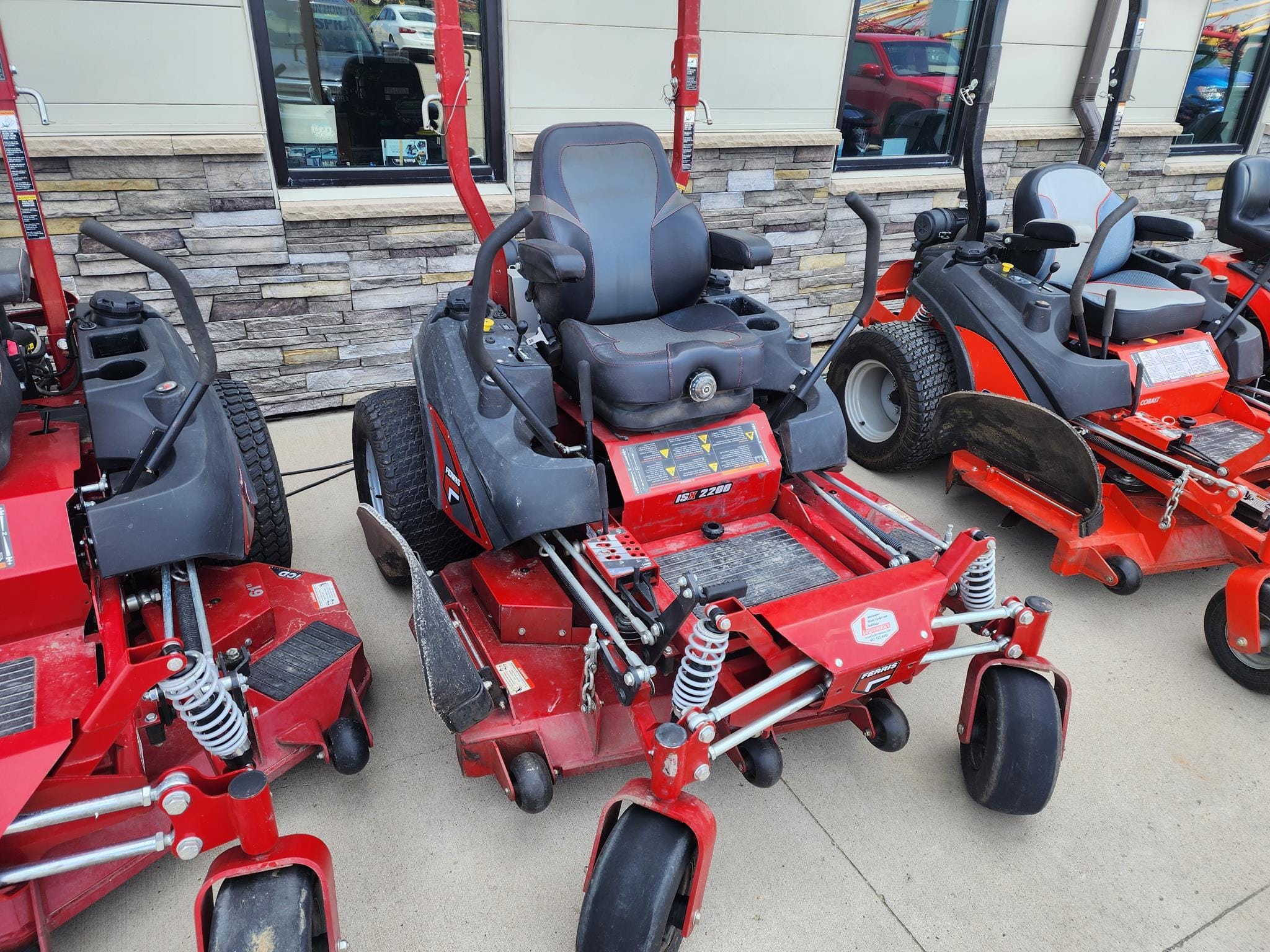 2022 Ferris ISX2200 Equipment Image0