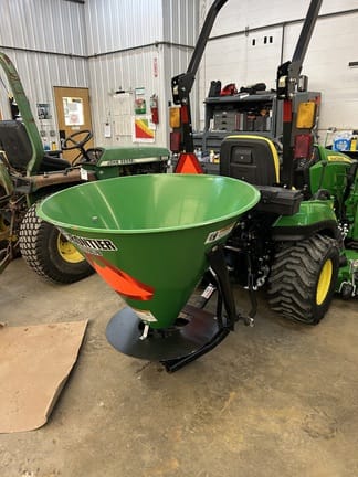 2022 Frontier SS1067B Equipment Image0