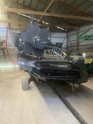 Image of Gleaner 9330 Primary image
