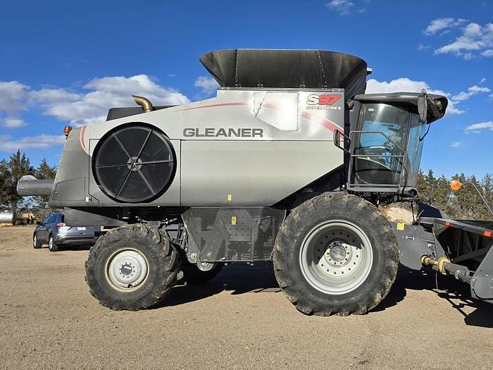 2022 Gleaner S97 Equipment Image0