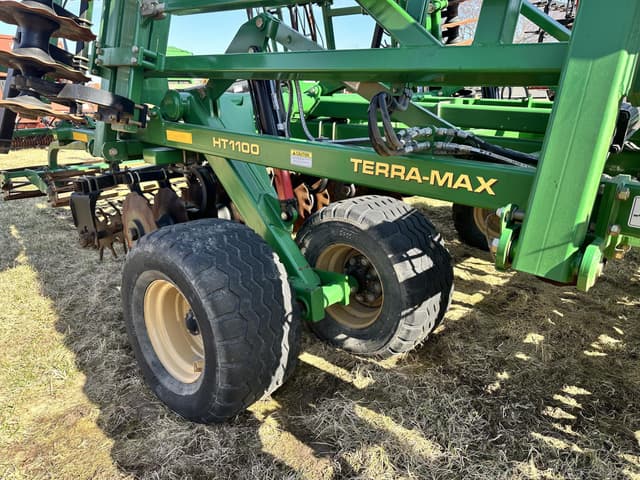 Image of Great Plains HT1100 equipment image 3