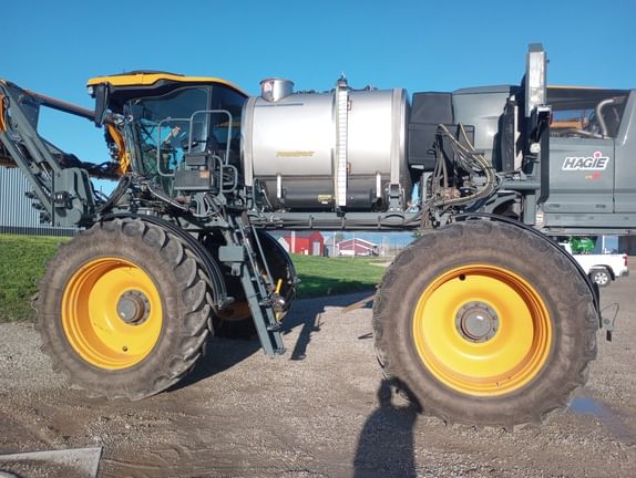 2022 Hagie STS12 Equipment Image0