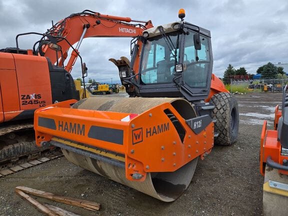 2022 Hamm H12i Equipment Image0