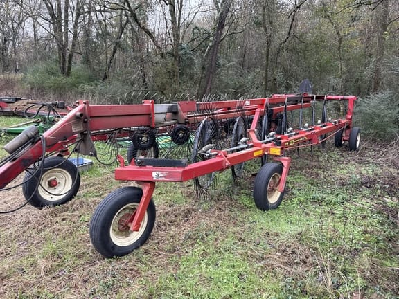 2022 H&S HC5114 Equipment Image0