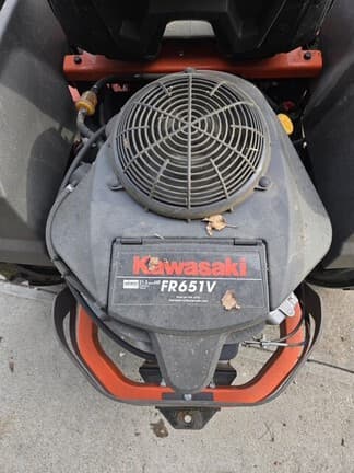 Image of Husqvarna Z248F equipment image 4