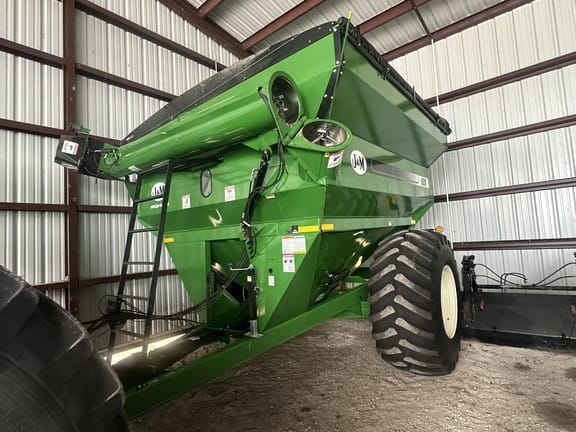 2022 J&M 620-14 Equipment Image0