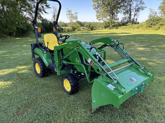 Image of John Deere 1023E Primary image