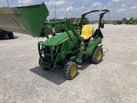 Image of John Deere 1023E equipment image 1