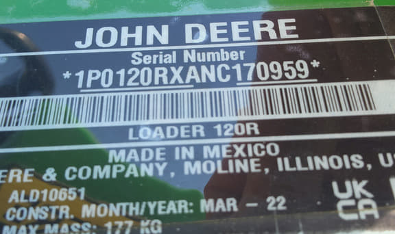 Image of John Deere 1023E equipment image 3