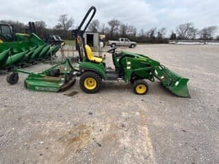 Image of John Deere 1023E equipment image 3