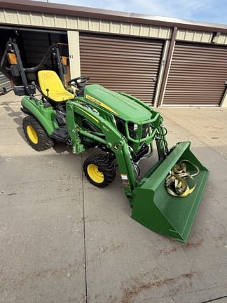 2022 John Deere 1023E Equipment Image0