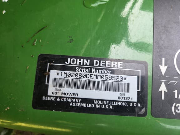 Image of John Deere 1023E equipment image 2