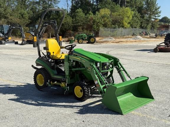 Image of John Deere 1025R equipment image 2