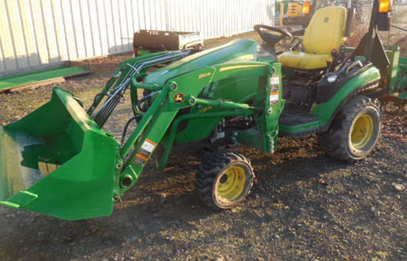 2022 John Deere 1025R Equipment Image0