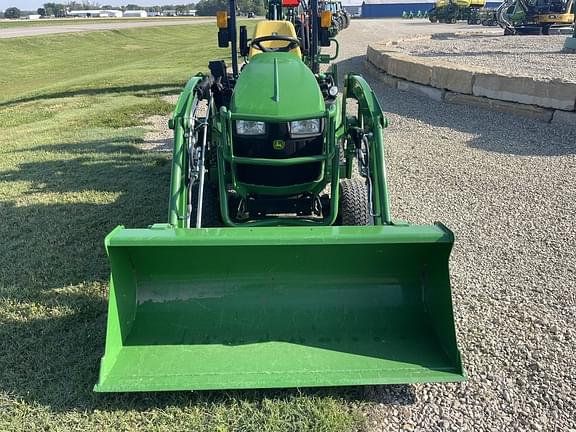 Image of John Deere 1025R equipment image 2