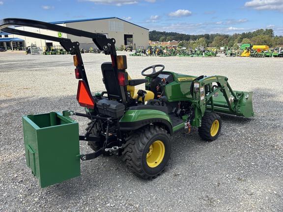 Image of John Deere 1025R equipment image 2