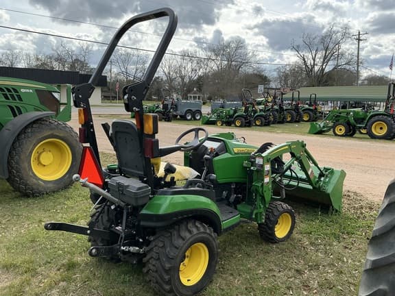 Image of John Deere 1025R equipment image 2