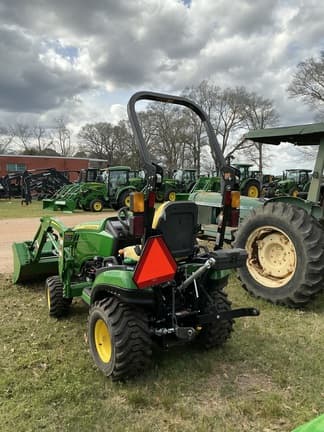 Image of John Deere 1025R equipment image 1