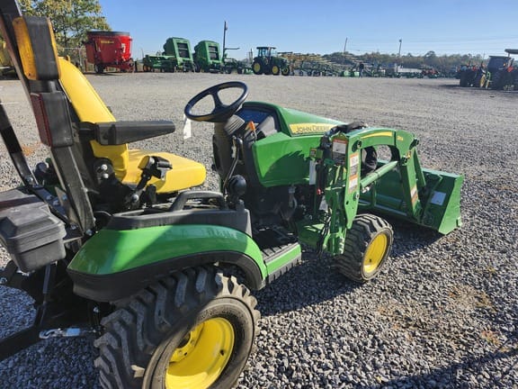 2022 John Deere 1025R Equipment Image0