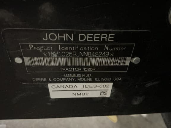 Image of John Deere 1025R equipment image 3