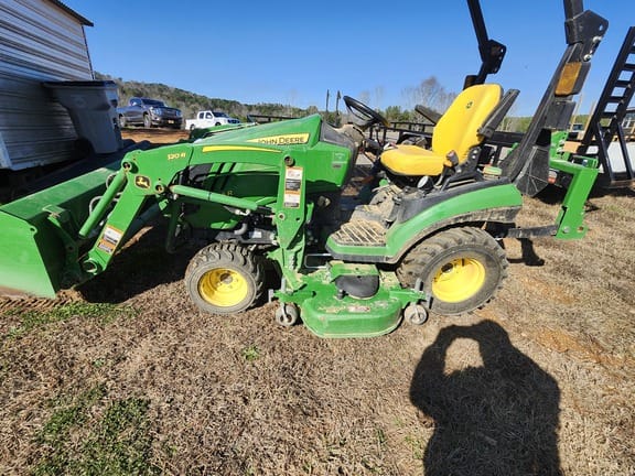 2022 John Deere 1025R Equipment Image0