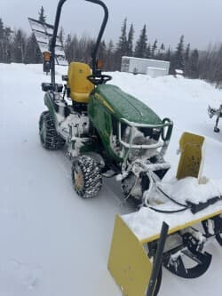 Image of John Deere 1025R equipment image 1