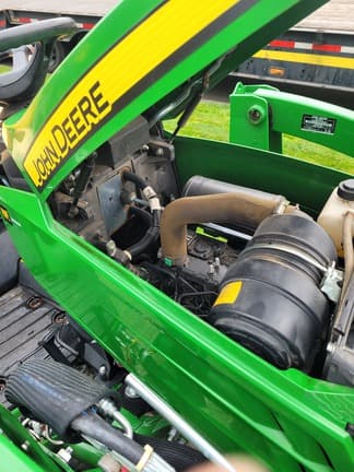 Image of John Deere 1025R equipment image 4