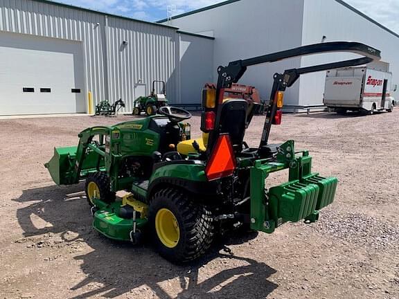 Image of John Deere 1025R equipment image 3