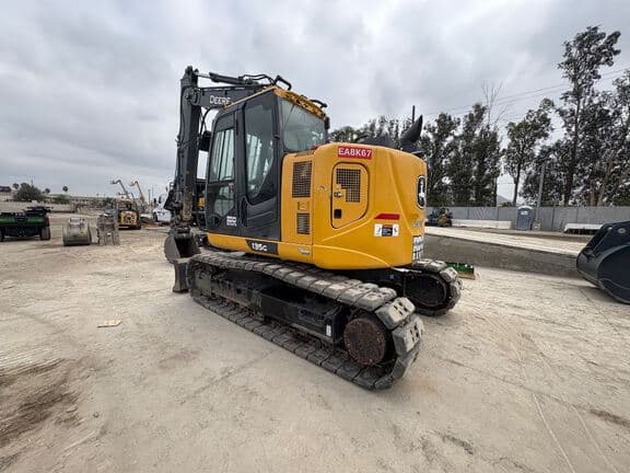 Image of John Deere 135G equipment image 1