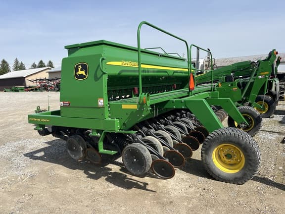 Image of John Deere 1590 equipment image 2
