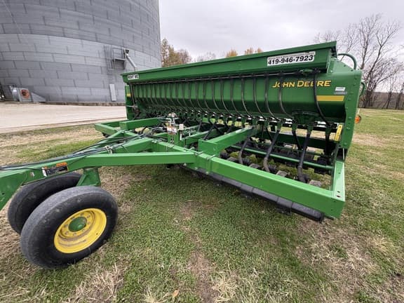 Image of John Deere 1590 equipment image 4