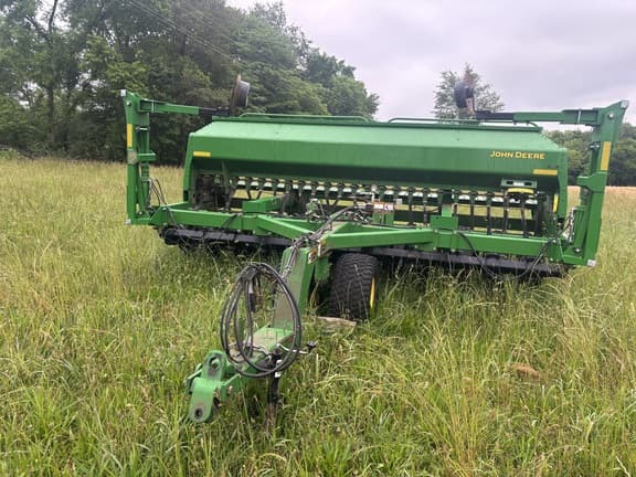 Image of John Deere 1590 equipment image 1