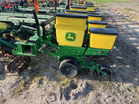 2022 John Deere 1705 Equipment Image0