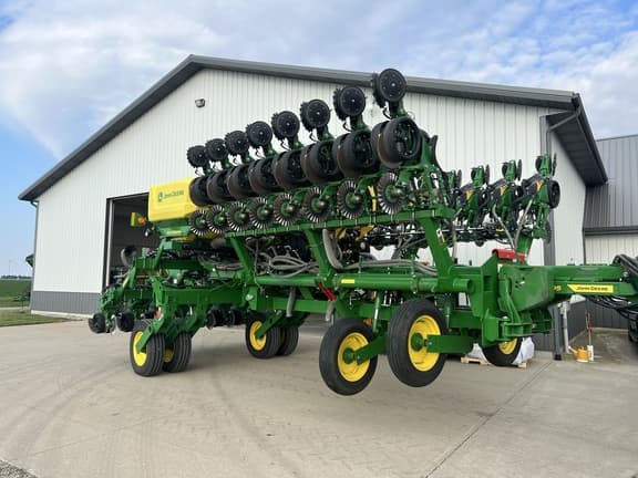 Image of John Deere 1795 Image 0