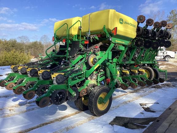 Image of John Deere 1795 Primary image