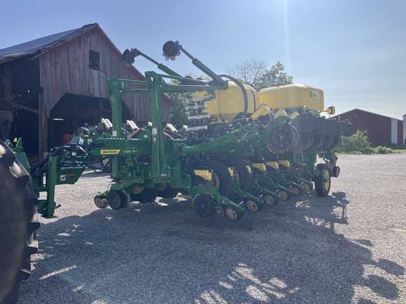 Image of John Deere 1795 Primary image