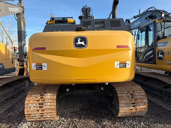 Image of John Deere 200G equipment image 3