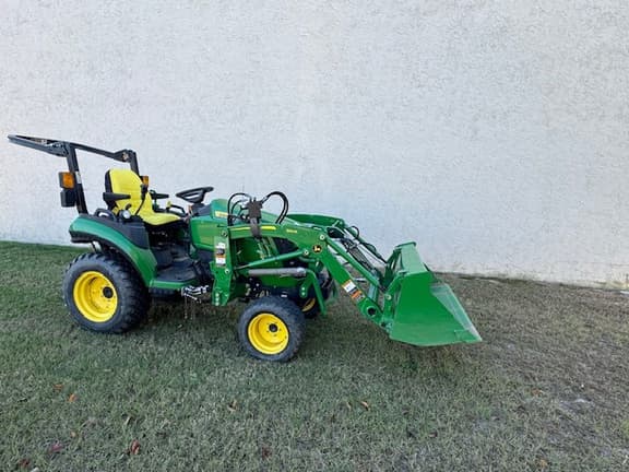 Image of John Deere 2025R equipment image 2