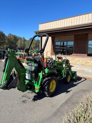 Image of John Deere 2025R equipment image 3
