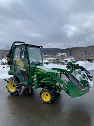 Image of John Deere 2025R equipment image 4