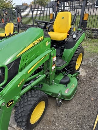 Image of John Deere 2025R equipment image 1