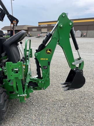 Image of John Deere 2025R equipment image 2