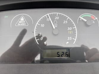 Image of John Deere 2025R equipment image 4