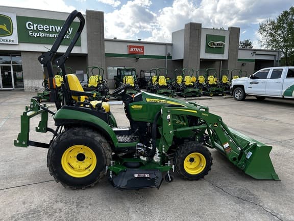 Image of John Deere 2025R equipment image 3
