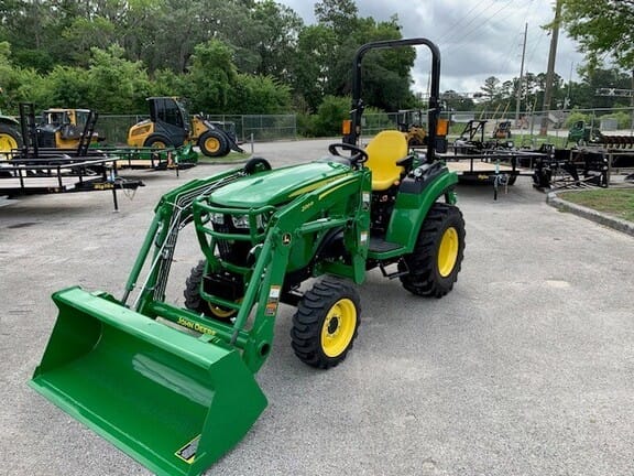 2026 John Deere 2032R Equipment Image0