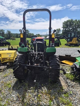 2022 John Deere 2038R Equipment Image0
