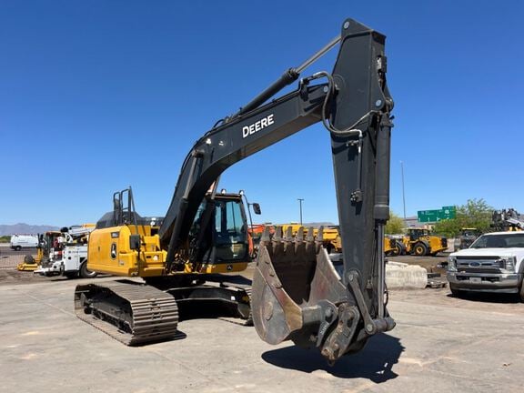 2022 John Deere 210GLC Equipment Image0